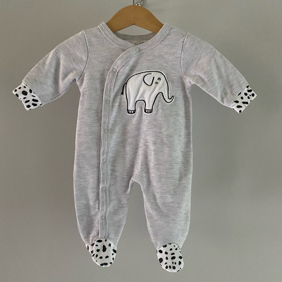 Rene Rofe Elephant One-Piece Footie Sleeper Size Small (Newborn - 3 Months) - Picture 4 of 9